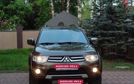 Mitsubishi Pajero Sport II рестайлинг, 2015 год, 2 990 000 рублей, 25 фотография
