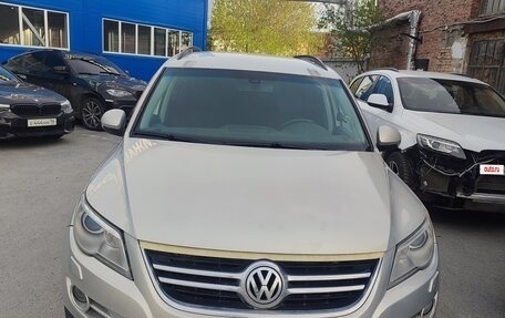 Volkswagen Tiguan I, 2011 год, 1 700 000 рублей, 2 фотография