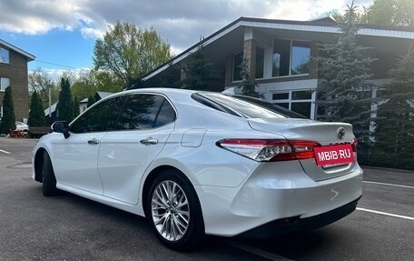 Toyota Camry, 2019 год, 3 090 000 рублей, 5 фотография