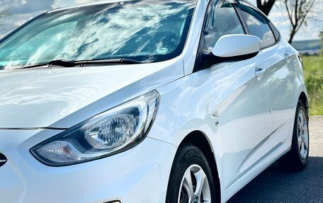 Hyundai Solaris II рестайлинг, 2013 год, 895 000 рублей, 6 фотография