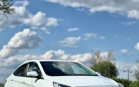 Hyundai Solaris II рестайлинг, 2013 год, 895 000 рублей, 2 фотография
