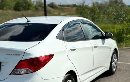 Hyundai Solaris II рестайлинг, 2013 год, 895 000 рублей, 15 фотография
