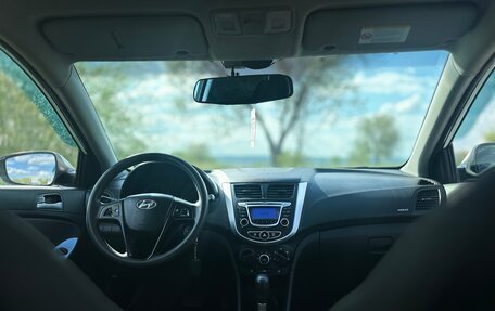 Hyundai Solaris II рестайлинг, 2013 год, 895 000 рублей, 22 фотография