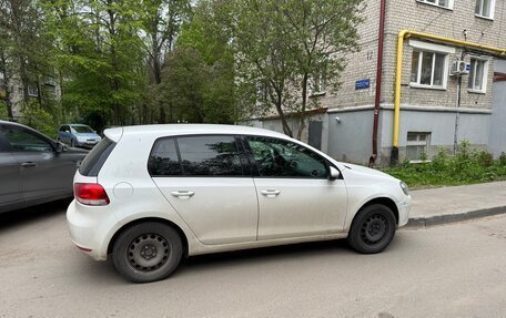 Volkswagen Golf VI, 2009 год, 900 000 рублей, 3 фотография