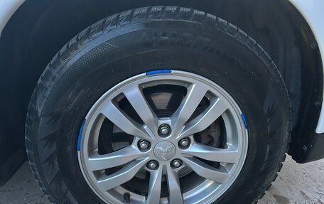 Mitsubishi Outlander III рестайлинг 3, 2013 год, 1 499 999 рублей, 6 фотография