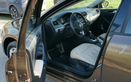 Volkswagen Jetta VI, 2012 год, 1 125 000 рублей, 4 фотография