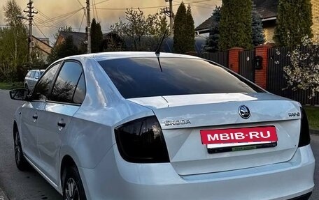 Skoda Rapid I, 2015 год, 850 000 рублей, 3 фотография