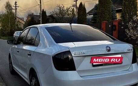 Skoda Rapid I, 2015 год, 850 000 рублей, 5 фотография