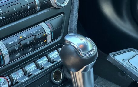 Ford Mustang VI рестайлинг, 2018 год, 2 192 556 рублей, 15 фотография
