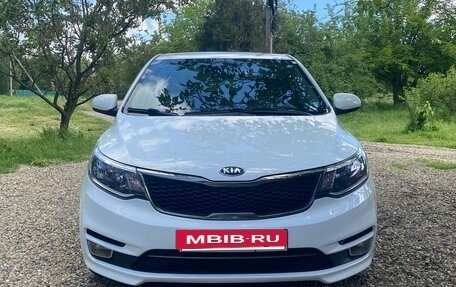 KIA Rio III рестайлинг, 2017 год, 950 000 рублей, 5 фотография