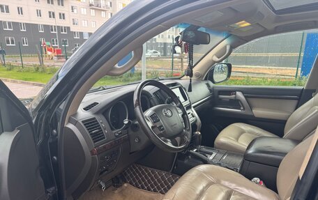 Toyota Land Cruiser 200, 2010 год, 2 800 000 рублей, 7 фотография