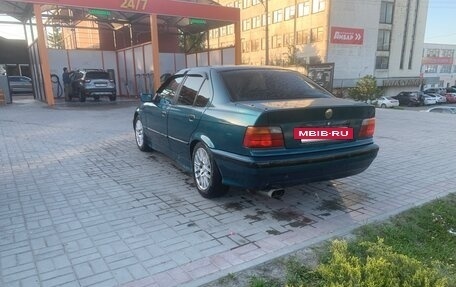 BMW 3 серия, 1992 год, 300 000 рублей, 2 фотография