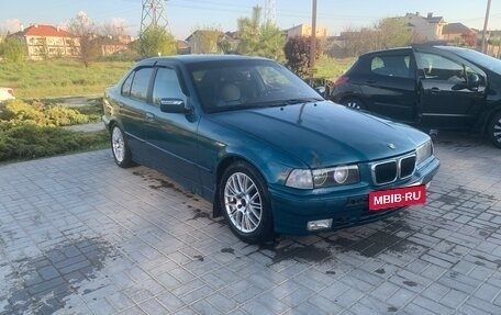 BMW 3 серия, 1992 год, 300 000 рублей, 6 фотография