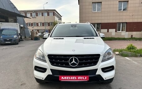 Mercedes-Benz M-Класс, 2011 год, 2 690 000 рублей, 3 фотография