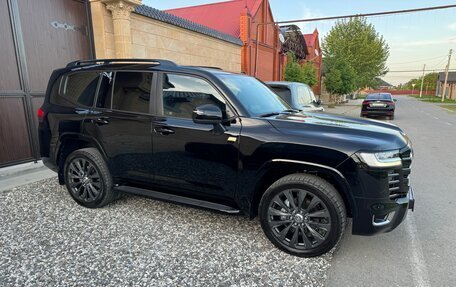 Toyota Land Cruiser, 2023 год, 11 880 000 рублей, 3 фотография