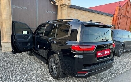Toyota Land Cruiser, 2023 год, 11 880 000 рублей, 7 фотография