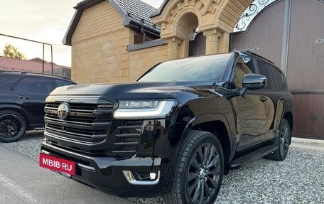 Toyota Land Cruiser, 2023 год, 11 880 000 рублей, 16 фотография