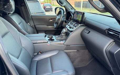 Toyota Land Cruiser, 2023 год, 11 880 000 рублей, 17 фотография