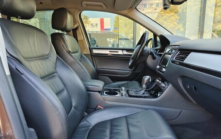 Volkswagen Touareg III, 2013 год, 1 565 111 рублей, 10 фотография