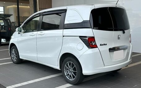 Honda Freed I, 2016 год, 950 000 рублей, 6 фотография