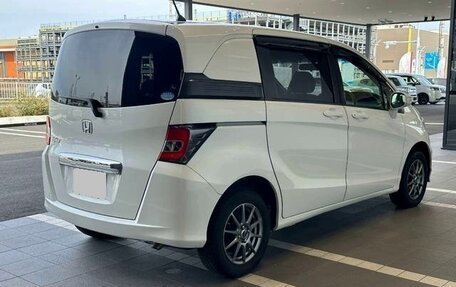 Honda Freed I, 2016 год, 950 000 рублей, 4 фотография