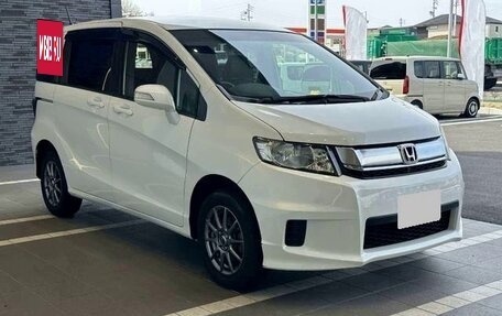 Honda Freed I, 2016 год, 950 000 рублей, 3 фотография