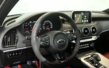 KIA Stinger I, 2018 год, 2 850 000 рублей, 15 фотография