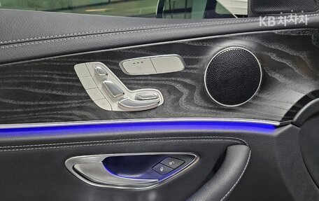 Mercedes-Benz E-Класс, 2022 год, 4 400 000 рублей, 6 фотография