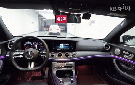 Mercedes-Benz E-Класс, 2022 год, 4 450 000 рублей, 6 фотография