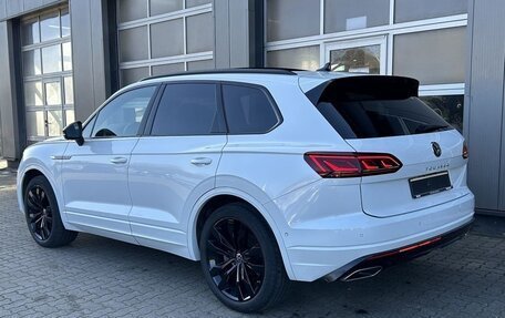 Volkswagen Touareg III, 2022 год, 6 750 000 рублей, 5 фотография