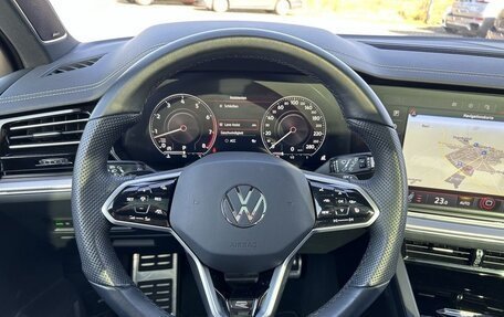 Volkswagen Touareg III, 2022 год, 6 750 000 рублей, 10 фотография