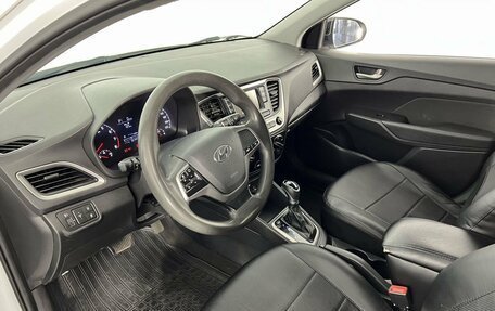 Hyundai Solaris II рестайлинг, 2018 год, 800 000 рублей, 17 фотография