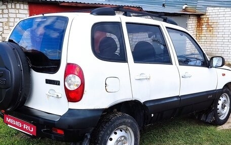 Chevrolet Niva I рестайлинг, 2004 год, 193 000 рублей, 9 фотография