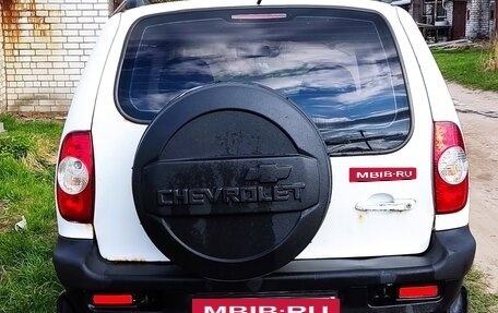 Chevrolet Niva I рестайлинг, 2004 год, 193 000 рублей, 7 фотография