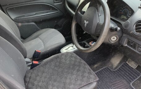 Mitsubishi Mirage VI рестайлинг, 2013 год, 730 000 рублей, 11 фотография