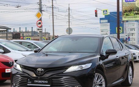 Toyota Camry, 2019 год, 3 699 999 рублей, 3 фотография