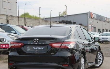 Toyota Camry, 2019 год, 3 699 999 рублей, 6 фотография