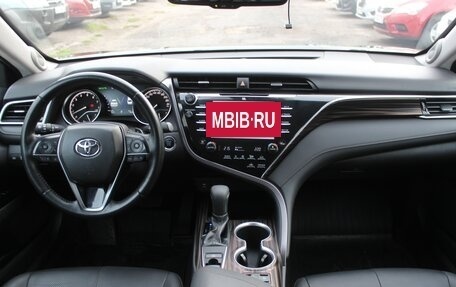 Toyota Camry, 2019 год, 3 699 999 рублей, 11 фотография