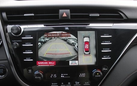 Toyota Camry, 2019 год, 3 699 999 рублей, 16 фотография