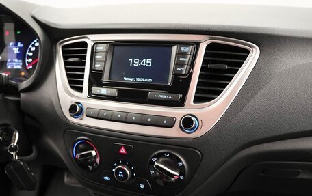 Hyundai Solaris II рестайлинг, 2019 год, 1 245 000 рублей, 11 фотография
