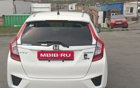 Honda Fit III, 2015 год, 925 000 рублей, 9 фотография