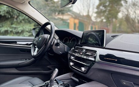 BMW 5 серия, 2018 год, 3 000 000 рублей, 12 фотография