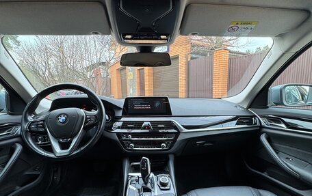 BMW 5 серия, 2018 год, 3 000 000 рублей, 15 фотография