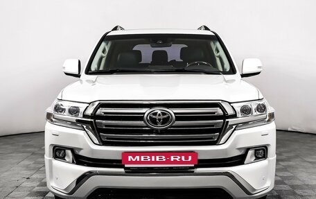 Toyota Land Cruiser 200, 2016 год, 6 898 000 рублей, 2 фотография