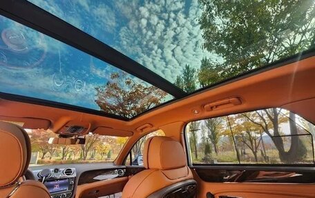 Bentley Bentayga I, 2021 год, 17 400 000 рублей, 6 фотография