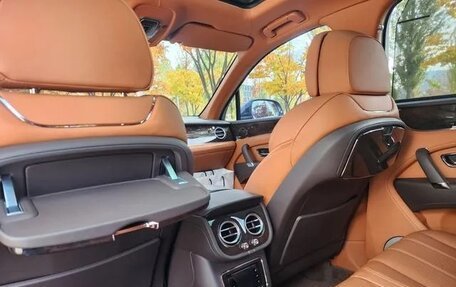 Bentley Bentayga I, 2021 год, 17 400 000 рублей, 7 фотография