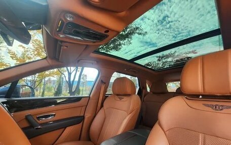 Bentley Bentayga I, 2021 год, 17 400 000 рублей, 4 фотография
