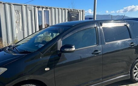Toyota Wish II, 2005 год, 700 000 рублей, 2 фотография