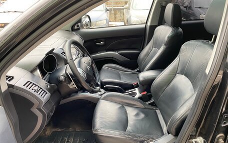 Mitsubishi Outlander III рестайлинг 3, 2007 год, 890 000 рублей, 6 фотография