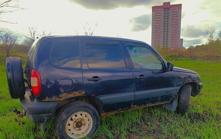 Chevrolet Niva I рестайлинг, 2005 год, 258 960 рублей, 3 фотография